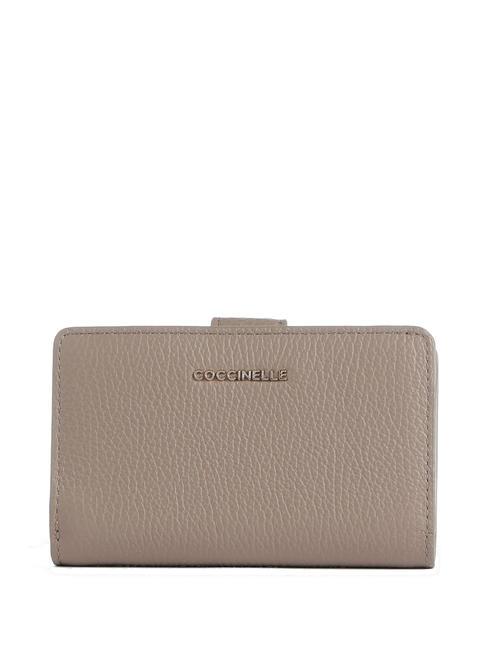 COCCINELLE METALLIC SOFT Cartera en piel texturizada topo cálido - Carteras Mujer