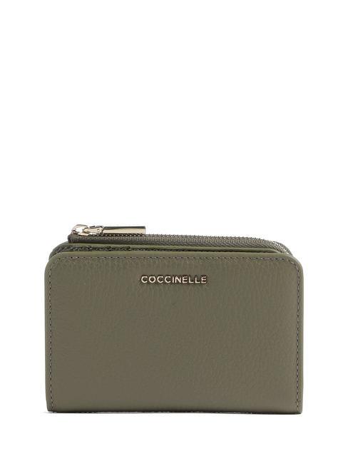 COCCINELLE METALLIC SOFT Cartera pequeña en piel texturizada verde laurel - Carteras Mujer