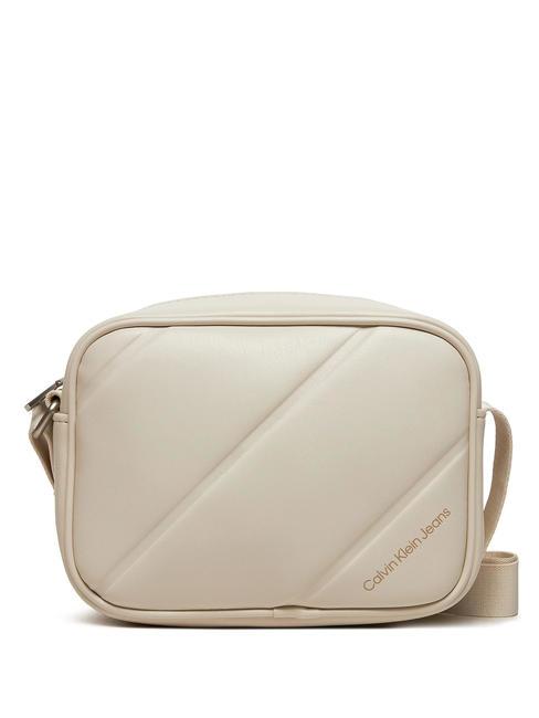 CALVIN KLEIN QUILTED  Mini bolso para cámara con correa para el hombro cáscara de huevo - Bolsos Mujer