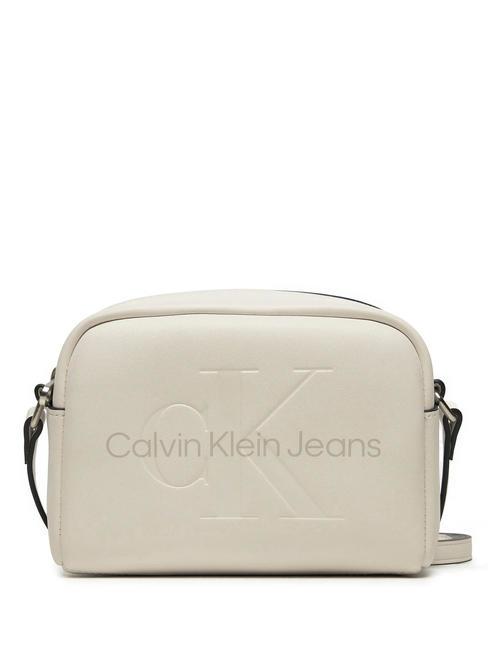 CALVIN KLEIN SCULPTED Camera Bag Mini bolso de hombro mañana gris - Bolsos Mujer